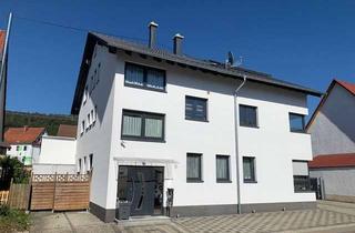 Haus kaufen in 78589 Dürbheim, Großzügiges Zweifamilienhaus mit KFZ-Werkstatt/ Garagen