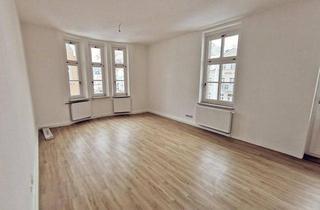 Wohnung mieten in Johann-Christoph-Hilf-Straße, 08645 Bad Elster, Helle 3-Zimmer-Wohnung mit 3 Balkonen in zentraler Lage