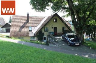 Haus kaufen in 79737 Herrischried, Teilmodernisiertes 2-Familien-Haus mit großem Grundstück im Ortskern von Herrischried