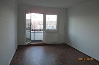 Wohnung mieten in Zossener Straße 134, 12629 Hellersdorf (Hellersdorf), Singlewohnung ganz oben!