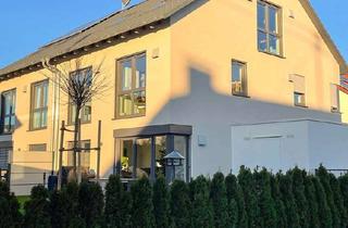 Doppelhaushälfte kaufen in 89340 Leipheim, Modernes Wohnen: Exklusive Neubau-Doppelhaushälfte