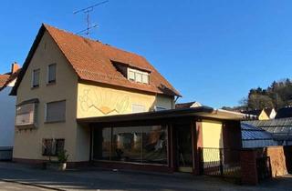 Haus kaufen in Zweibrücker Straße 63, 66482 Oberauerbach, Freistehendes Haus + separate Wohnung, Garage und Grundstück