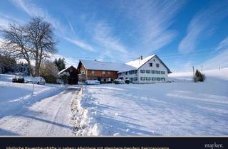 Grundstück zu kaufen in 87487 Wiggensbach, BIETERVERFAHREN: Idyllische Bauernhaushäfte in nahezu Alleinlage mit atemberaubendem Bergpanorama.
