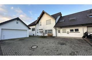Haus kaufen in 59192 Bergkamen, charmantes Zweifamilienhaus in ruhiger Lage von Bergkamen-Oberaden