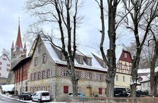Wohnung kaufen in Kirchenweg, 90562 Heroldsberg, Individuell Wohnen auf ca. 140m² (Wfl.) mit Terrasse + ca. 120m² (Nfl.) DG + Galerie, kompl. saniert