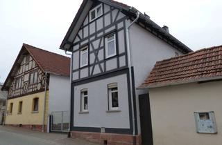 Haus kaufen in 36466 Dermbach, Vermietetes modernisiertes Fachwerkhaus auf kleinem Grundstück