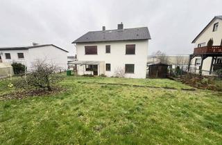 Haus kaufen in Erlenstraße 44, 35274 Kirchhain, Zweifamilienhaus in Ortsrandlage