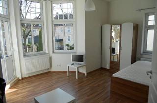 Immobilie mieten in Von-Der-Goltz-Allee, 24113 Kiel, schönes Einzimmer-Apartment in repräsentativer Stadtvilla