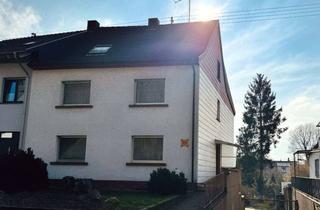 Haus kaufen in 66809 Nalbach, Schönes Ein- bis Zweifamilienhaus in zentraler Lage von Nalbach!