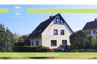 Einfamilienhaus kaufen in 38179 Schwülper, Charmantes Einfamilienhaus mit großem Garten - Kamin, Keller und ausgebautem Spitzboden