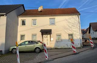 Einfamilienhaus kaufen in 66822 Lebach, Einseitig angebautes Einfamilienhaus in Lebach