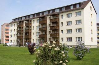 Wohnung mieten in 08606 Oelsnitz/V., Geräumige Dreiraumwohnung mit Balkon