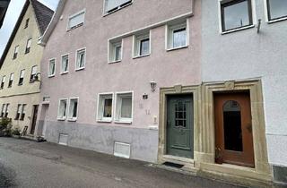 Haus kaufen in 74632 Neuenstein, Leben an der historischen Stadtmauer Neuensteins. Nutzen Sie die hohen Abschreibungsmöglichkeiten!