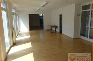 Geschäftslokal mieten in 36381 Schlüchtern, Zentral gelegen, hell u. ebenerdig Ladenlokal/Büro in Schlüchterns Neuer Mitte, 2 Pkw Stellplätzen