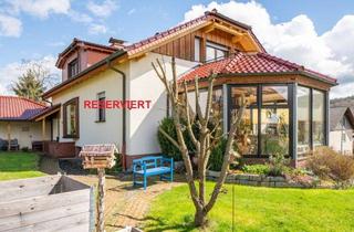 Einfamilienhaus kaufen in 34355 Staufenberg, Mögliche Monatsrate 1401,04 € ++Gehobenes Einfamilienhaus mit Einliegerwohnung in Staufenberg 297 m² mit Wintergarten++