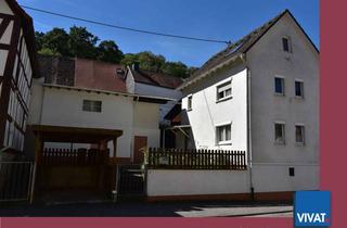 Haus kaufen in 61250 Usingen, Kleines EFH mit Nebengebäude und Carport. Zusätzliche Fläche im Dachgeschoss!