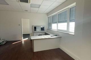 Büro zu mieten in Regensburger Straße 109, 92318 Neumarkt, Helle/klimatisierte Büro/Praxisflächen (aktuell Mammographie) - 3.OG