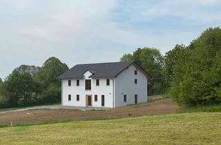 Haus kaufen in 93492 Treffelstein, Besonderes Anwesen Nähe Cham mit genehmigter Pferdehaltung, Einliegerwohnung, KFW 40, Biogas