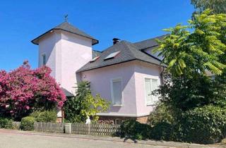 Villa kaufen in 76456 Kuppenheim, Wunderschöne Villa nahe Baden-Baden auf ca. 1.180 qm Grund