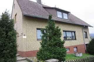 Haus kaufen in 31848 Bad Münder am Deister, Gepflegtes ZFH mit 2 Garagen auf Erbbaugrundstück in Feldrandlage (OT Nienstedt)