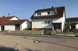 Haus kaufen in Götzenbrunnenstraße 26, 89555 Steinheim am Albuch, Ein- Zweifamilienhaus mit Garten und Garage in zentraler Lage