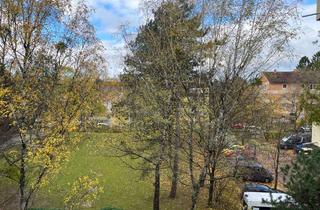 Wohnung kaufen in Viebigplatz, 80686 Laim, Großzügige Wohnung mit Balkon und Tiefgaragenstellplatz direkt am Viebigplatz