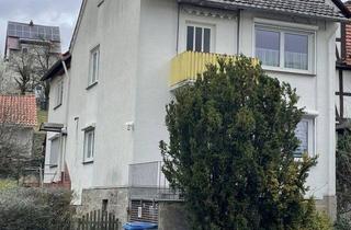 Haus kaufen in 34355 Staufenberg, ! PROVISIONSFREI ! Mögliche Monatsrate 700,52 € Teilmodernisiertes Haus mit Einliegerwohnung (5–6 Zi) in Staufenberg-Uschlag – mit Balkon & Garten!