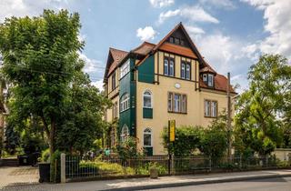 Villa kaufen in 01257 Niedersedlitz, Villa bestehend aus Vierzimmerwohnungen und Hinterhaus Ideal für Mehrgenerationenwohnen.