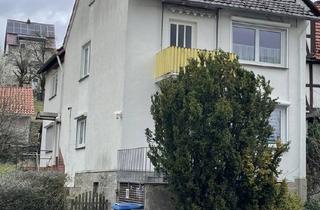 Einfamilienhaus kaufen in 34355 Staufenberg, ! PROVISIONSFREI ! Mögliche Monatsrate 700,52 € Teilmodernisiertes Haus mit Einliegerwohnung (5–6 Zi) in Staufenberg-Uschlag – mit Balkon & Garten!
