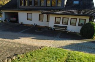 Haus kaufen in Am Stöppelsbach, 57319 Bad Berleburg, Zweifamilienhaus in Bad Berleburg-Stadt