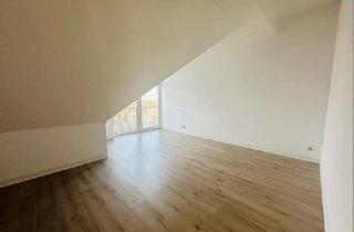 Wohnung mieten in Neue Straße 16, 04654 Frohburg, Helle Wohnung mit EBK & Balkon in TOP Lage !!!