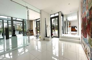 Villa kaufen in 36151 Burghaun, Luxus pur! Traumhafte Designer-Villa mit parkähnlichem Grundstück