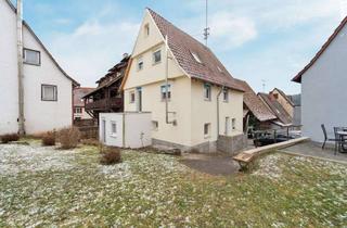 Haus kaufen in 72202 Nagold, Charmantes Zweifamilienhaus in Nagold-Emmingen