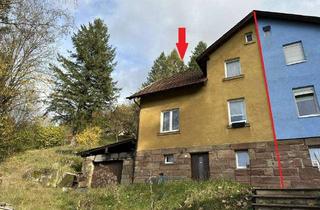 Doppelhaushälfte kaufen in 96472 Rödental, Für Handwerker - Sanierungsobjekt - Kleine Doppelhaushälfte mit Scheune