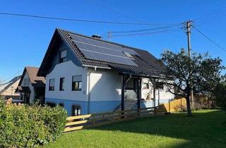 Haus kaufen in 56593 Horhausen, Horhausen (Westerwald) - Energetisch aktualisiert, sofort bezugsfrei!