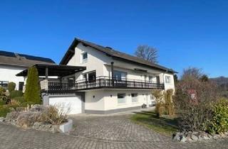 Haus kaufen in 58802 Balve, Balve - Neuer Preis: Exklusives Haus - Traumaussicht, Einliegerwohnung, Garten, Balkone & Garage in Balve