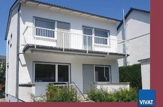 Einfamilienhaus kaufen in 65760 Eschborn, Eschborn - Einfamilienhaus mit überraschendem Platzangebot, Garten und Garage.