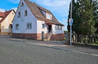 Einfamilienhaus kaufen in 97714 Oerlenbach, Oerlenbach - Einfamilienhaus mit 1560m² Grundstück, Doppelgarage und Balkon