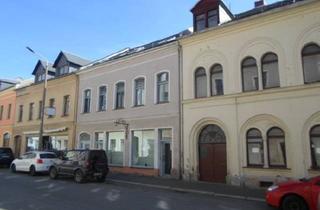Haus kaufen in 08606 Oelsnitz, Oelsnitz - Wohn-und Geschäftshaus im Zentrum
