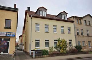 Haus kaufen in 06618 Naumburg (Saale), Naumburg (Saale) - Attraktives 3-Familien-Haus mit Garagenkomplex zur Vermietung oder zur Eigennutzung