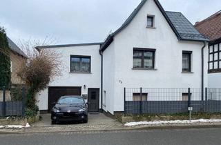 Einfamilienhaus kaufen in 07554 Pölzig, Pölzig - Einfamilienhaus mit viel Potenzial in zentraler Lage