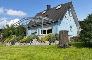 Haus kaufen in 63607 Wächtersbach, Wächtersbach - **Einfamilienwohnhaus in Feldrandlage mit herrlichem Fernblick auf großem Grundstück**