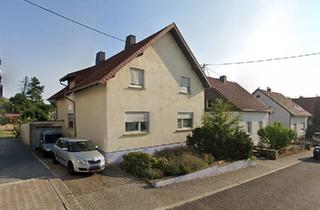 Haus kaufen in 66539 Neunkirchen, Neunkirchen - Vollvermietetes freistehendes 1 bzw. 2-Familienhaus, Top Rendite