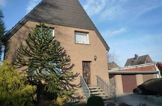 Haus kaufen in 59227 Ahlen, Ahlen - Freistehendes Zweifamilienhaus mit ausgebautem Dachgeschoss im Ahlener Norden zu verkaufen!