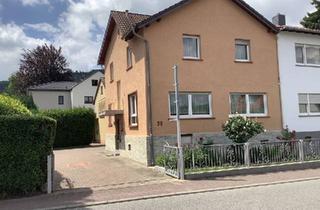 Haus kaufen in 65779 Kelkheim, Kelkheim (Taunus) - Gewerbetreibende aufgepasst ! DHH mit Nebengeb. viel Lagerraum