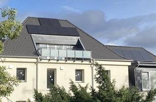Wohnung kaufen in 47119 Duisburg, Duisburg - Charmante DG-Wohnung in Top-Ausstattung - kleine Heizkosten durch solar und Wärmepumpe