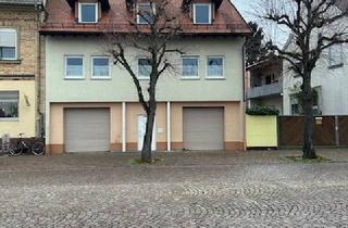 Haus kaufen in 68753 Waghäusel, Waghäusel - Zweifamilienhaus in gepflegtem Zustand im altem Ortskern von Waghäusel-Kirrlach