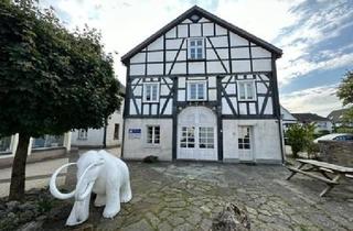 Haus kaufen in 58802 Balve, Balve - Seltene Gelegenheit: Historisches Wohn- & Geschäftshaus im Zentrum von Balve zu verkaufen!