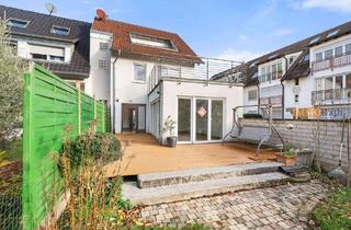 Doppelhaushälfte kaufen in 79111 Freiburg, Freiburg im Breisgau - Ein-Zweifamilienhaus in exzellenter Lage