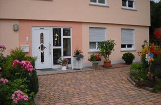 Einfamilienhaus kaufen in 97656 Oberelsbach, Oberelsbach - Kleines Paradies in der Rhön Einfamilienhaus mit Garage, Hütte und wunderbarem Grundstück und Brunnen in ruhiger Lage